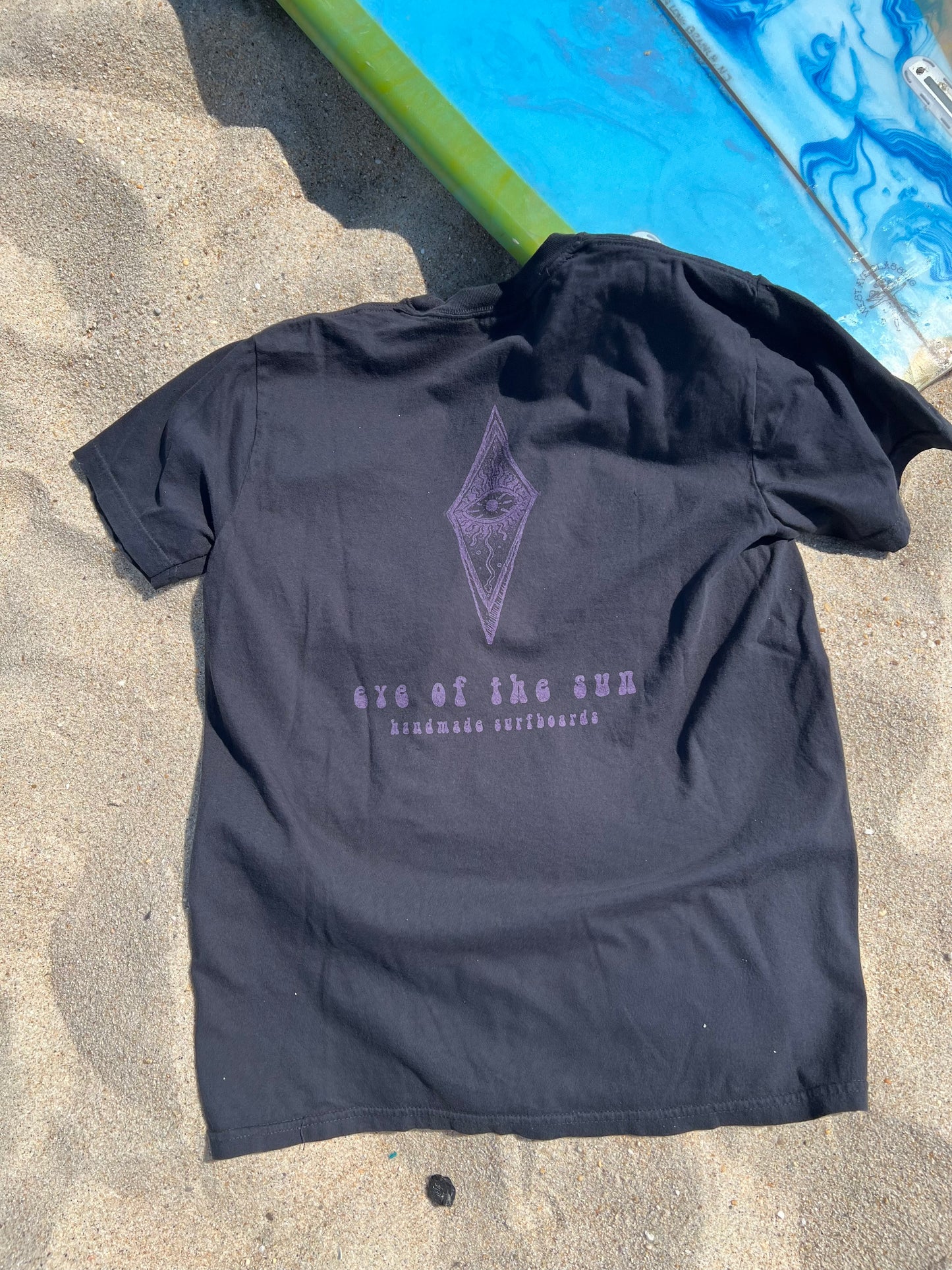 EYE OF THE SUN HANDMADE SURFBOARDS POCKET-TEE